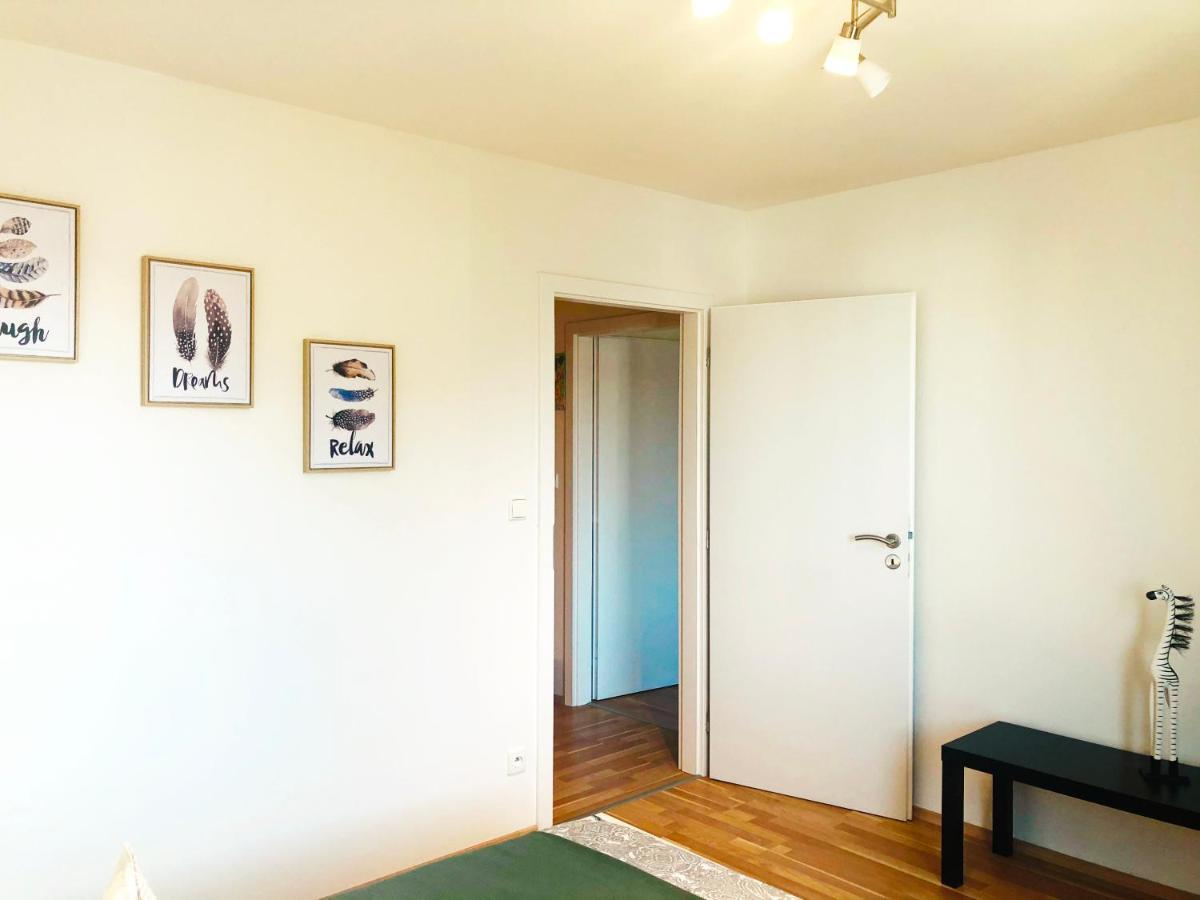 On The Top Apartments Praga Exterior foto